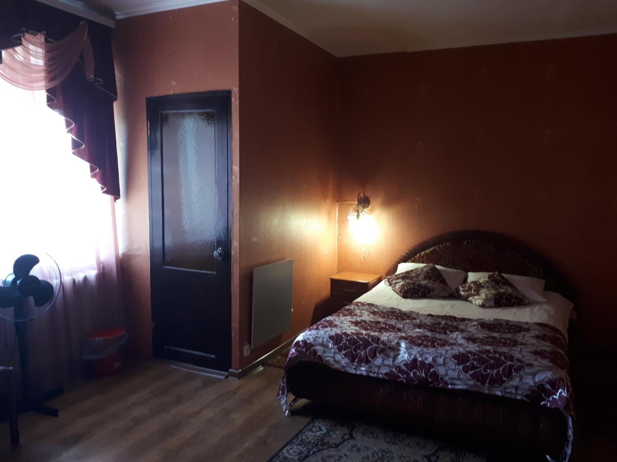 Hotel Gostynnyi Dvir Sharhorod المظهر الخارجي الصورة