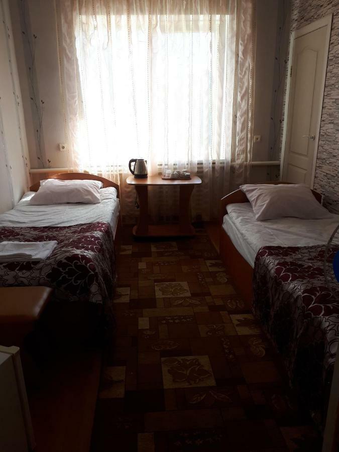 Hotel Gostynnyi Dvir Sharhorod المظهر الخارجي الصورة