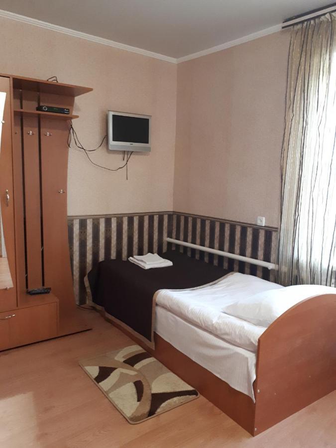 Hotel Gostynnyi Dvir Sharhorod المظهر الخارجي الصورة